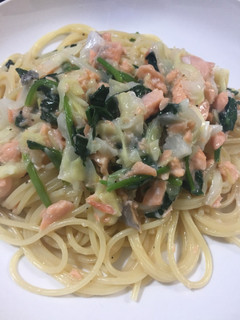 サーモンとほうれん草のクリームパスタ-レシピのメイン写真