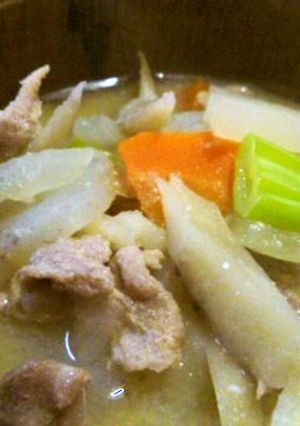 野菜たっぷり　しんから温まる豚汁-レシピのメイン写真