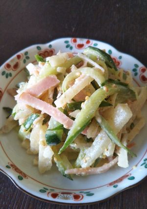 シャキシャキヤーコンのゴマドレサラダ-レシピのメイン写真
