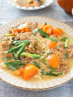トマトと牛肉とにらの紅茶煮卵とじ-レシピのメイン写真