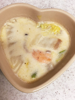 ポカポカ!鮭と白菜と白ネギのスープ-レシピのメイン写真