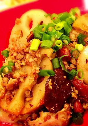 蓮根とカリカリアーモンドのカレーそぼろ♡-レシピのメイン写真