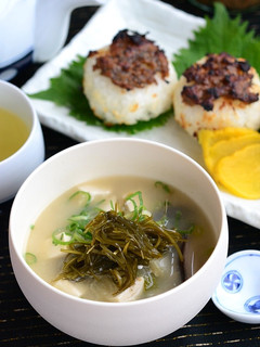 真昆布細切り入り具だくさん減塩お味噌汁-レシピのメイン写真