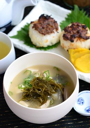 真昆布細切り入り具だくさん減塩お味噌汁-レシピのメイン写真