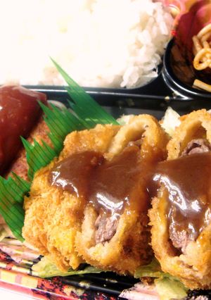 牛と鶏でおいしさ２倍！カツとハンバーグ-レシピのメイン写真