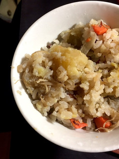 炊飯器にいれるだけ!おいもの炊き込みご飯-レシピのメイン写真