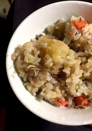 炊飯器にいれるだけ!おいもの炊き込みご飯-レシピのメイン写真