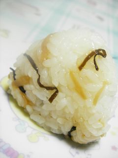 塩昆布♥♥なめたけ de おにぎり-レシピのメイン写真