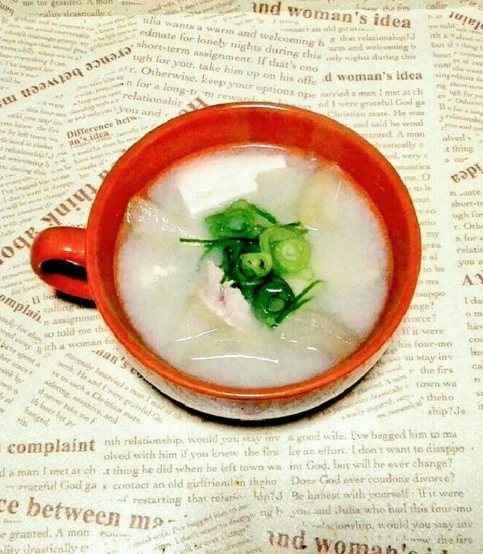 冬瓜と柔らか鶏むね肉の白い中華スープ-レシピのメイン写真