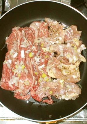 簡単焼肉♪塩だれ手作り・鶏肉牛肉で-レシピのメイン写真