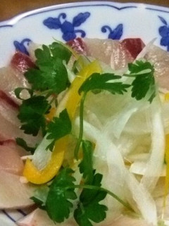 ぶりの刺身のサラダ-レシピのメイン写真