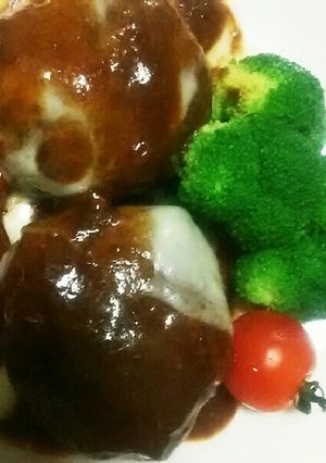 人気のおかず煮込みハンバーグ-レシピのメイン写真