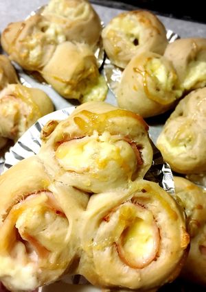 HB！簡単ハムチーズ惣菜パン☆くるみ入り-レシピのメイン写真