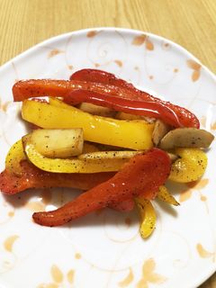 パプリカとエリンギのブラックペッパー炒め-レシピのメイン写真