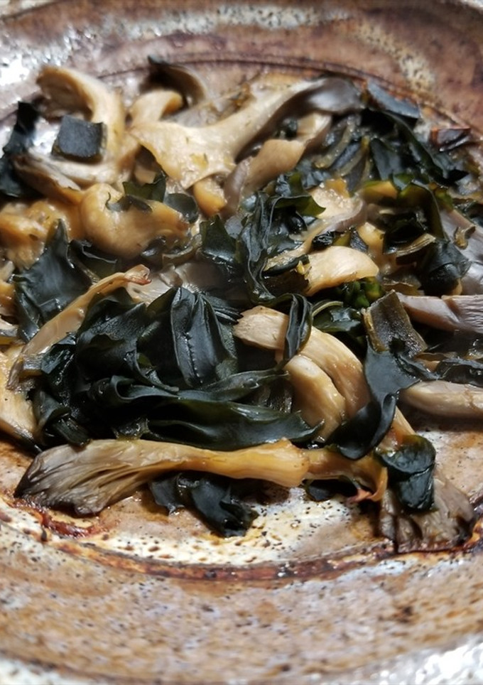 ヒラタケと3種の海藻の焼きキノコ-レシピのメイン写真