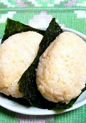 ツナマヨ麺つゆおにぎり-レシピのメイン写真