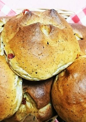 ふんわり♪香る紅茶とトマトのパン-レシピのメイン写真