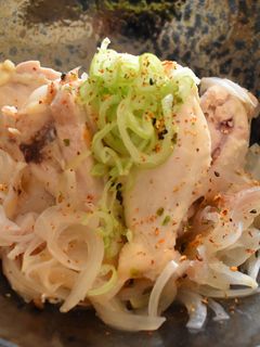 簡単★手羽元と玉ねぎの梅煮-レシピのメイン写真