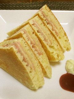 おひとりさまのプチ豪華な休日パンケーキ-レシピのメイン写真