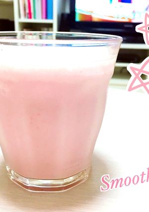 ミキサーで簡単いちごスムージー-レシピのメイン写真