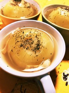 簡単まるごと玉ねぎスープ-レシピのメイン写真