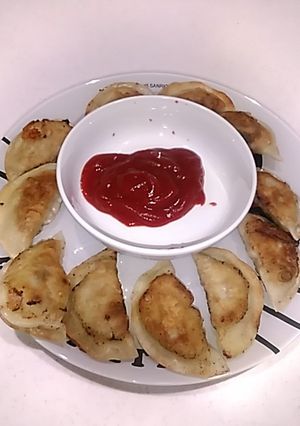 ハンバーグをもう１品　チーハン餃子-レシピのメイン写真