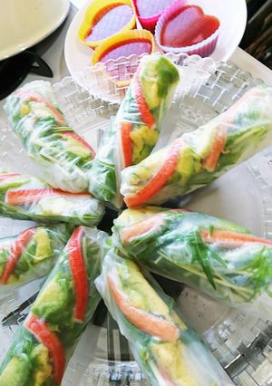 鮮やか美味✨カニカマとアボカドの生春巻✨-レシピのメイン写真
