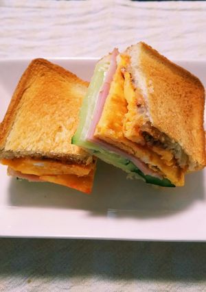 キュウリとハムと卵☆ホットサンド-レシピのメイン写真