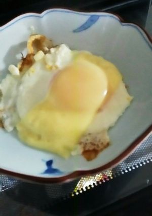目玉焼きのチーズのせ-レシピのメイン写真