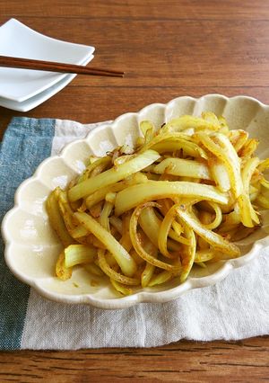 お弁当に♪カレー風味のたまねぎソテー-レシピのメイン写真