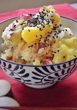 さつまいも丸ごとドンッ♪さつまいもご飯☆-レシピのメイン写真