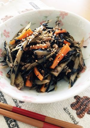 ひき肉ゴボウひじき煮✤副菜&作り置きに…-レシピのメイン写真