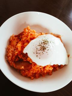 ケチャップライスon目玉焼き-レシピのメイン写真