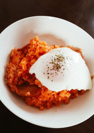 ケチャップライスon目玉焼き-レシピのメイン写真