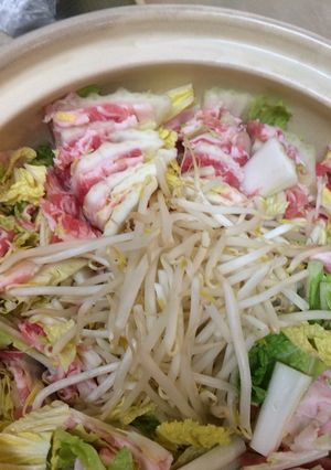 もやしで簡単カサ増し♡豚バラ白菜鍋-レシピのメイン写真