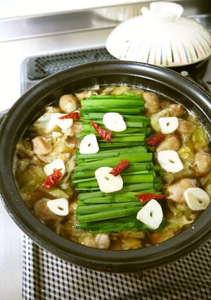 旨味たっぷり☆プリプリ牛もつ鍋♪醤油味♪-レシピのメイン写真