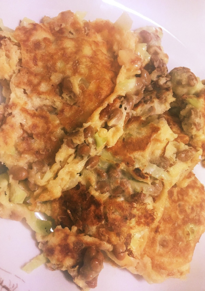 混ぜて焼くだけ☆離乳食完了期お好み焼き風-レシピのメイン写真