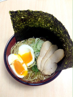 SAで食券で買う醤油ラーメンのスープ-レシピのメイン写真