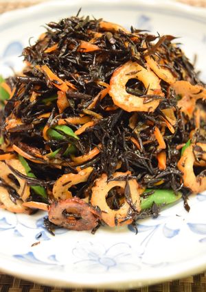 栄養満点＊竹輪入りひじきの煮物-レシピのメイン写真