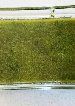 にんじん葉のジェノバ風ソース-レシピのメイン写真