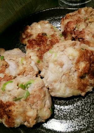 簡単☆里芋鶏挽き肉ハンバーグ-レシピのメイン写真