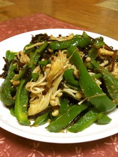 ピーマンとえのきのバター昆布炒め♪-レシピのメイン写真