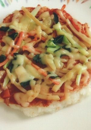 【使いきり】栄養いっぱいごはんピザ-レシピのメイン写真