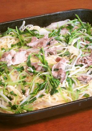 豚肉ともやしのとんこつ風 焼きラーメン-レシピのメイン写真