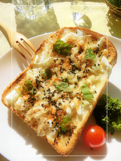 白菜軸の味噌おかかトースト-レシピのメイン写真