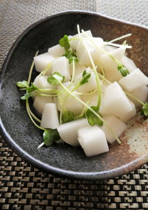 簡単♪鶏がらスープの素で大根の即席漬け-レシピのメイン写真