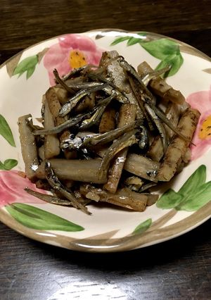 小さな煮干しとゴボウの塩麹炊き合わせ-レシピのメイン写真