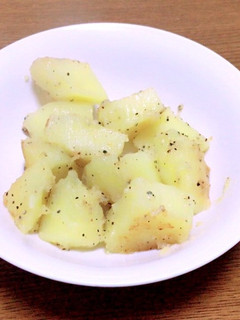 ジャガイモのブラックペッパーバター炒め-レシピのメイン写真