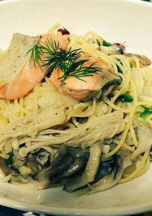 サーモンとキノコのパスタ-レシピのメイン写真