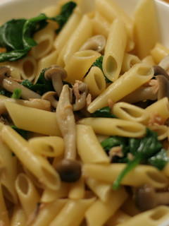 しめじとツナとほうれん草の和風パスタ-レシピのメイン写真